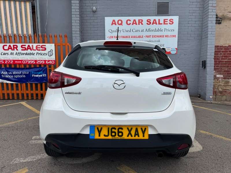 A 2016 MAZDA MAZDA 2 SE-L A 2016 MAZDA MAZDA 2 SE-L