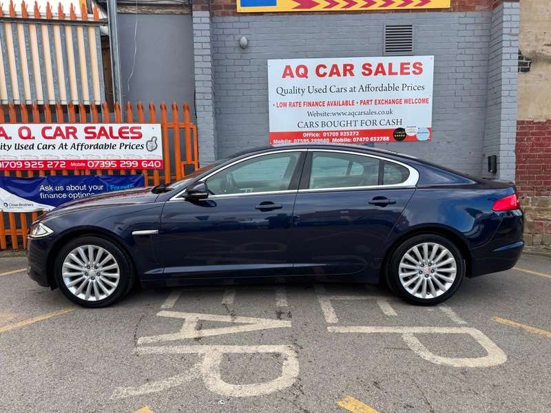 A 2015 JAGUAR XF D LUXURY A 2015 JAGUAR XF D LUXURY