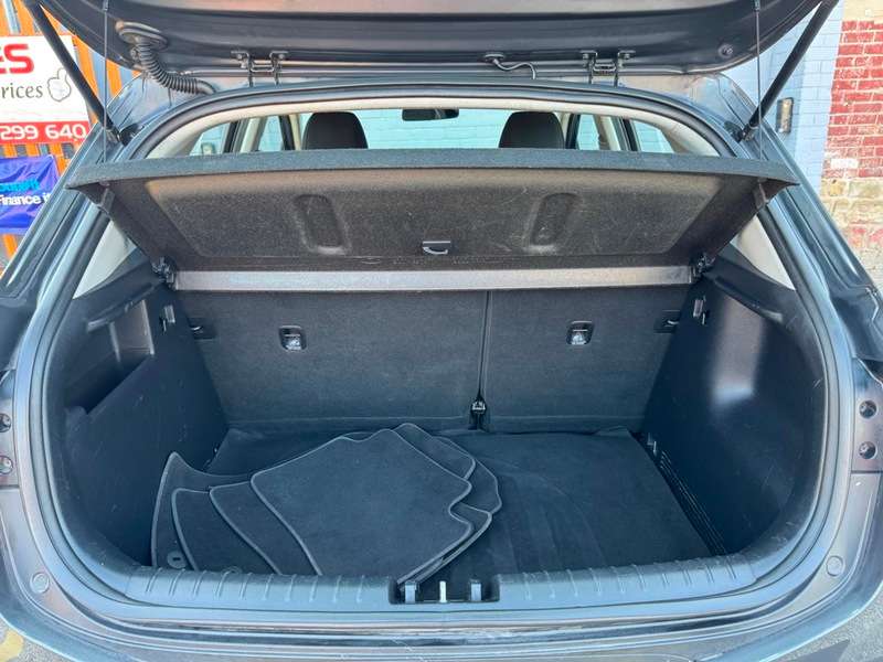 2018 KIA STONIC 2018 KIA STONIC