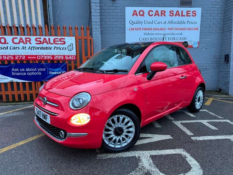 A 2017 FIAT 500 LOUNGE A 2017 FIAT 500 LOUNGE