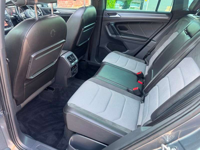 2017 VOLKSWAGEN TIGUAN 2017 VOLKSWAGEN TIGUAN