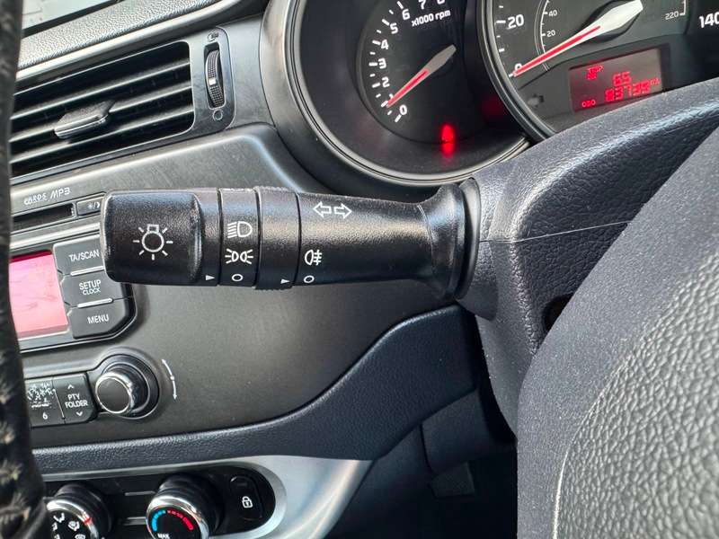 2014 KIA RIO 2014 KIA RIO