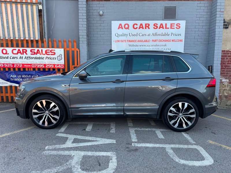 A 2017 VOLKSWAGEN TIGUAN R LINE TDI BMT A 2017 VOLKSWAGEN TIGUAN R LINE TDI BMT