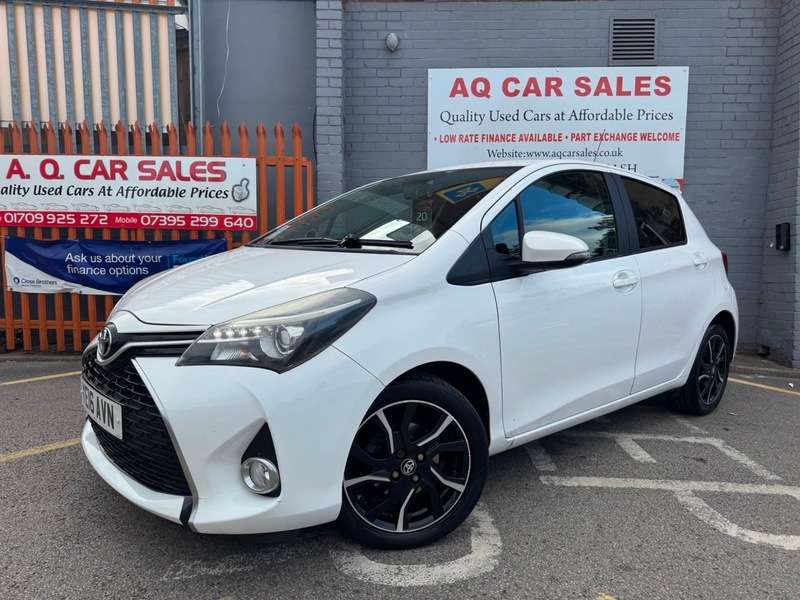 A 2016 TOYOTA YARIS VVT-I DESIGN A 2016 TOYOTA YARIS VVT-I DESIGN