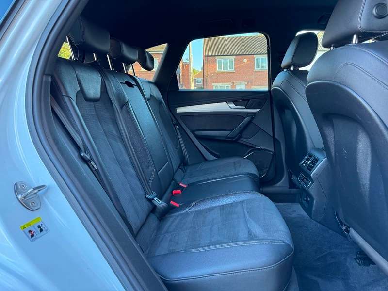 2021 AUDI Q5 2021 AUDI Q5