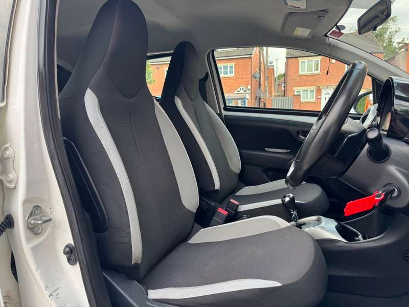 2017 TOYOTA AYGO 2017 TOYOTA AYGO