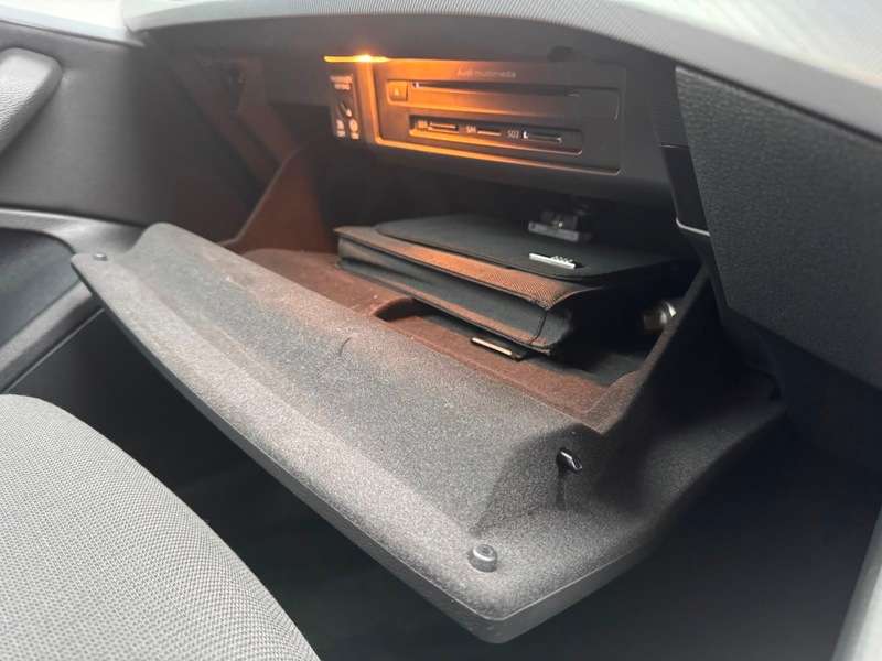 2017 AUDI A4 2017 AUDI A4