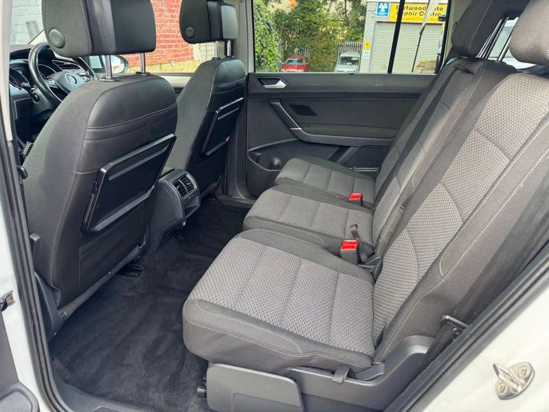 2016 VOLKSWAGEN TOURAN 2016 VOLKSWAGEN TOURAN