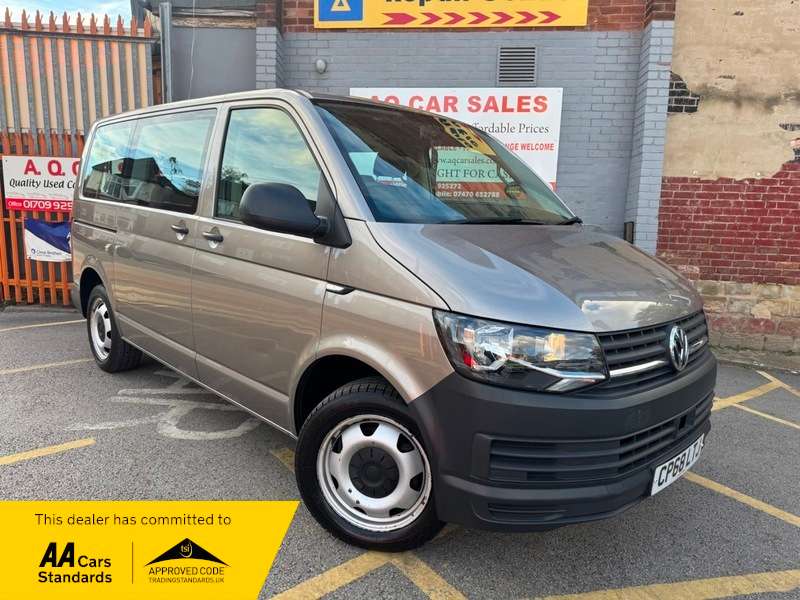 A 2018 VOLKSWAGEN TRANSPORTER T32 TDI SHUTTLE S BMT A 2018 VOLKSWAGEN TRANSPORTER T32 TDI SHUTTLE S BMT