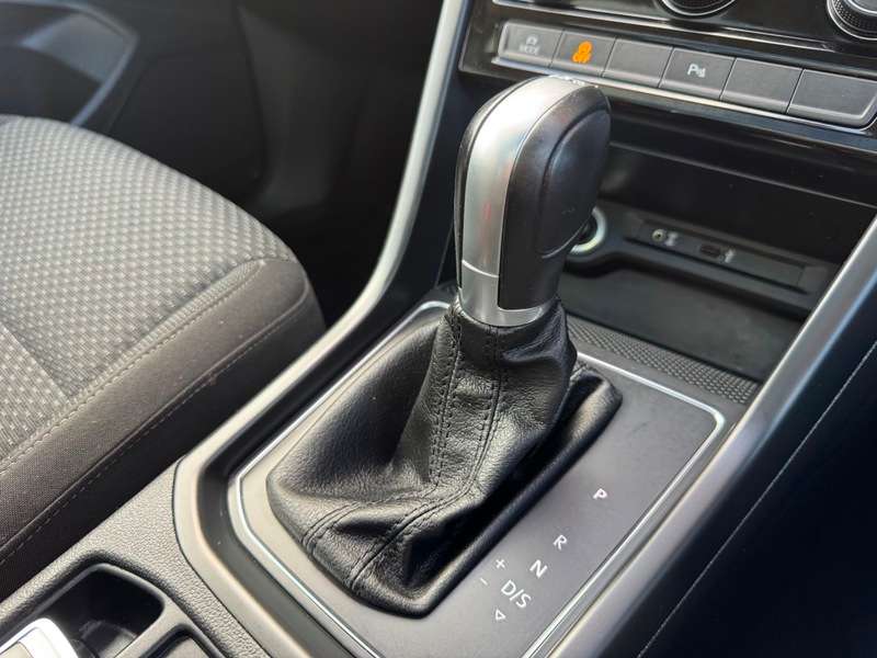 2016 VOLKSWAGEN TOURAN 2016 VOLKSWAGEN TOURAN