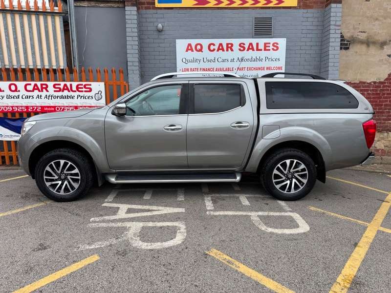 A 2017 NISSAN NAVARA DCI TEKNA 4X4 SHR DCB A 2017 NISSAN NAVARA DCI TEKNA 4X4 SHR DCB