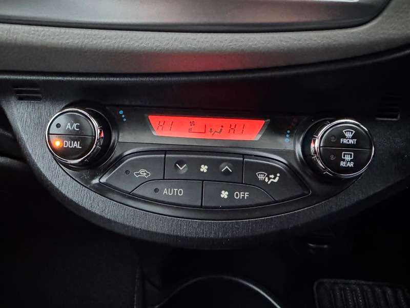 2013 TOYOTA YARIS 2013 TOYOTA YARIS