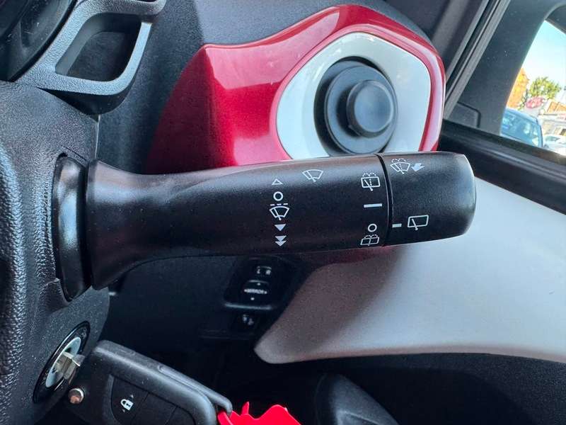 2017 TOYOTA AYGO 2017 TOYOTA AYGO