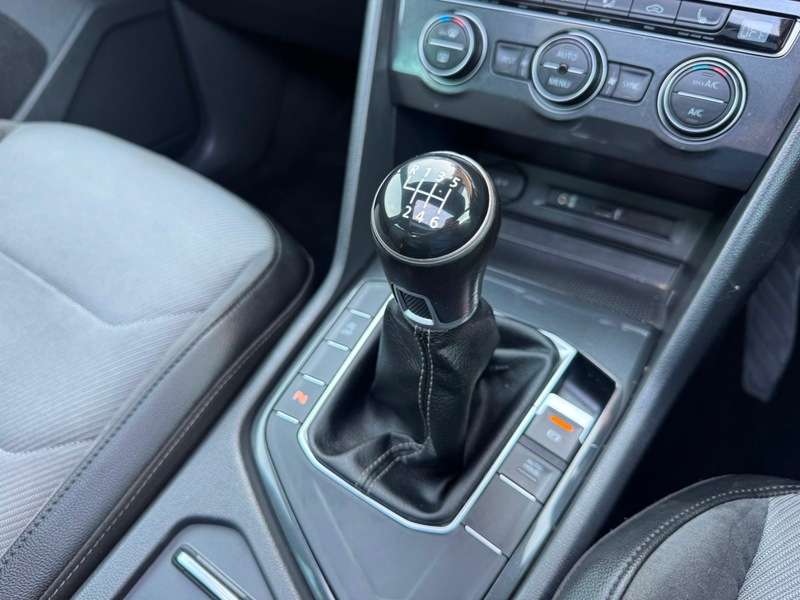 2017 VOLKSWAGEN TIGUAN 2017 VOLKSWAGEN TIGUAN