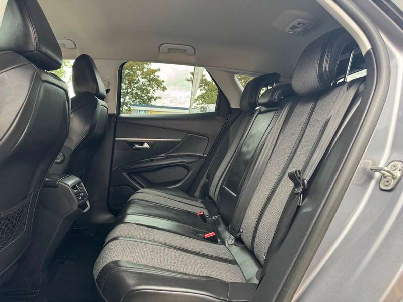 2017 PEUGEOT 3008 2017 PEUGEOT 3008