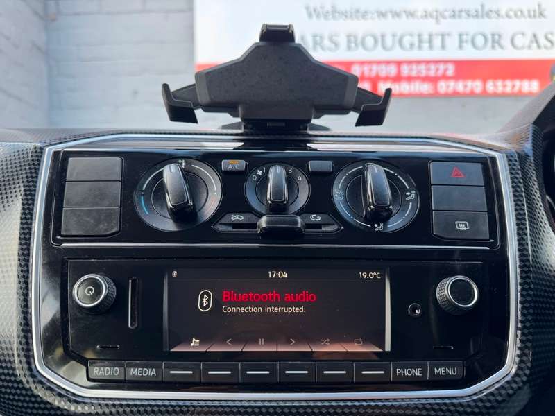 2017 VOLKSWAGEN UP 2017 VOLKSWAGEN UP