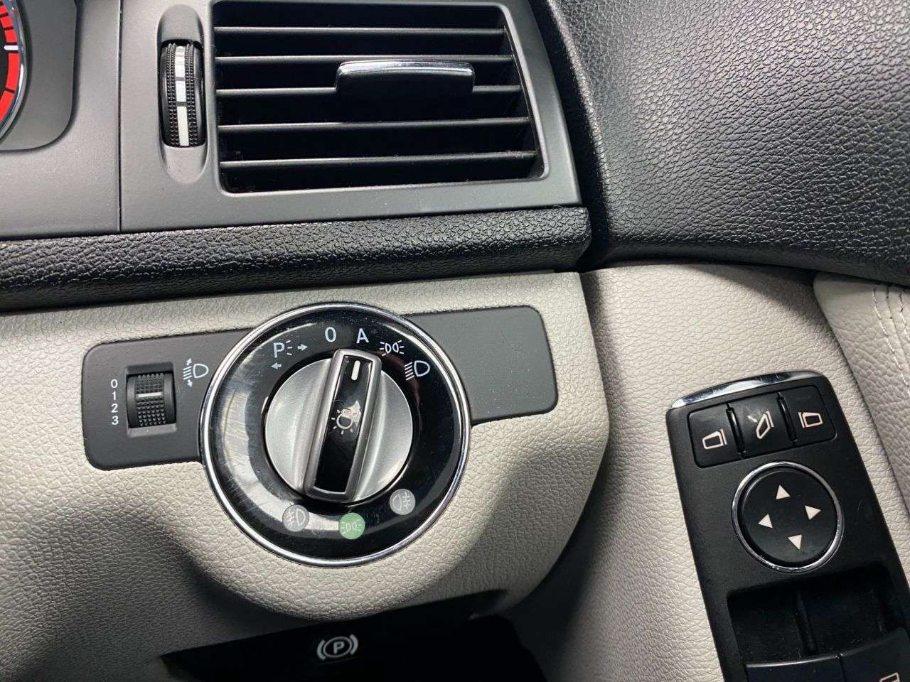 2009 MERCEDES-BENZ C-CLASS 2009 MERCEDES-BENZ C-CLASS