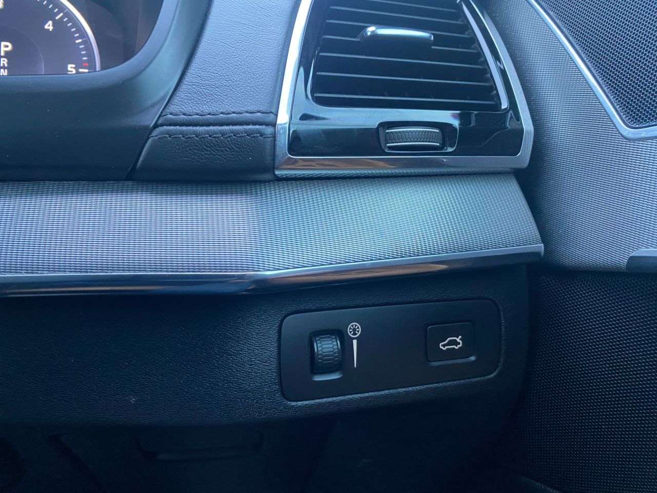 2016 VOLVO XC90 2016 VOLVO XC90