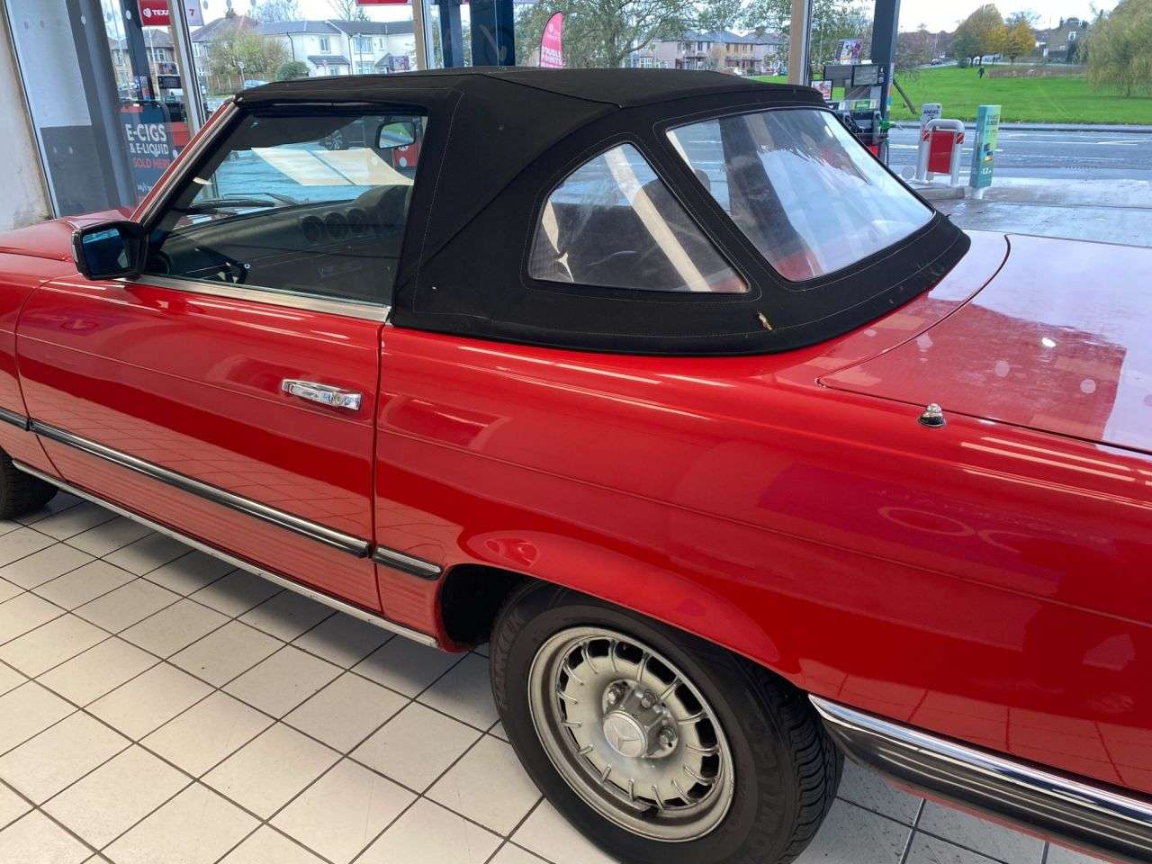 1981 MERCEDES-BENZ SL 1981 MERCEDES-BENZ SL