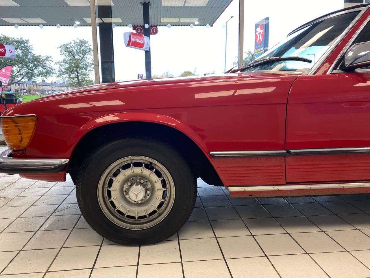 1981 MERCEDES-BENZ SL 1981 MERCEDES-BENZ SL
