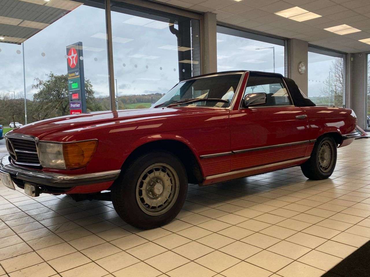 1981 MERCEDES-BENZ SL 1981 MERCEDES-BENZ SL