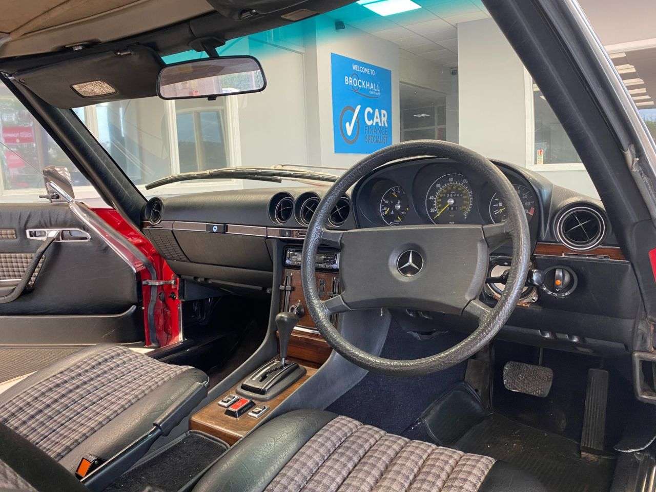 1981 MERCEDES-BENZ SL 1981 MERCEDES-BENZ SL