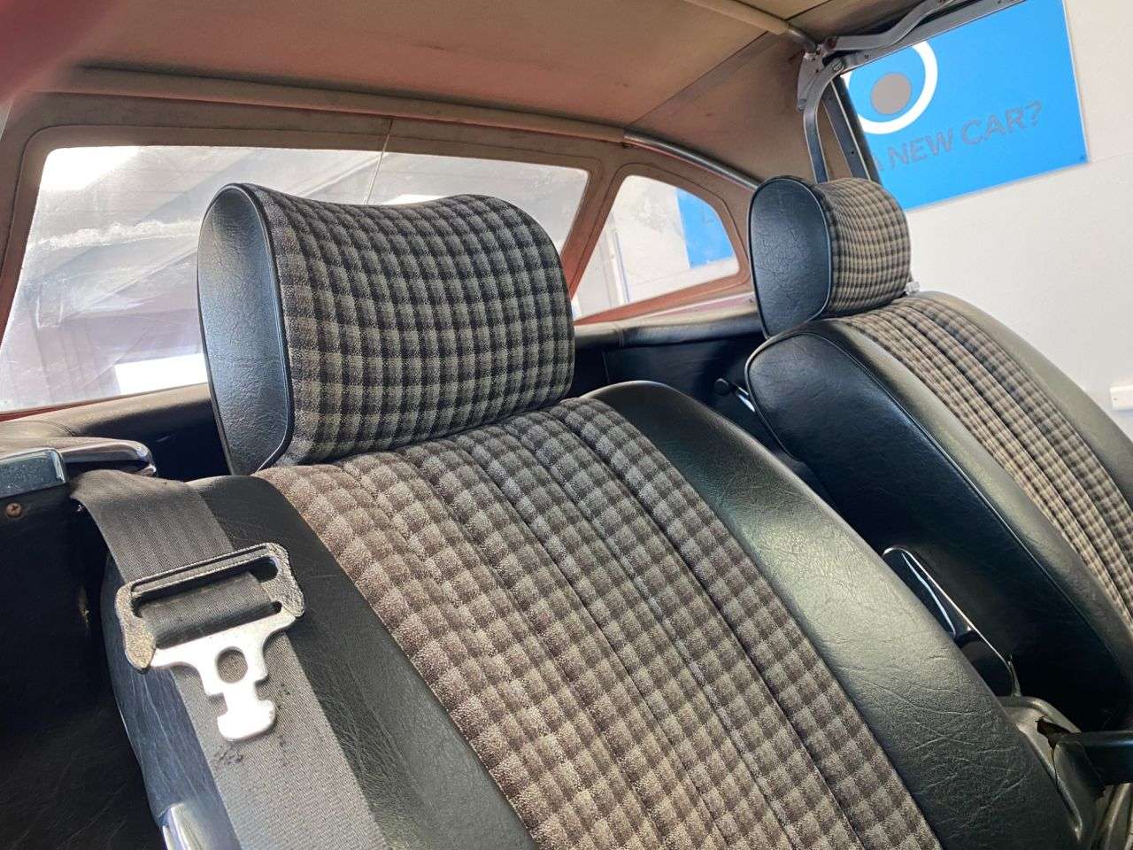 1981 MERCEDES-BENZ SL 1981 MERCEDES-BENZ SL