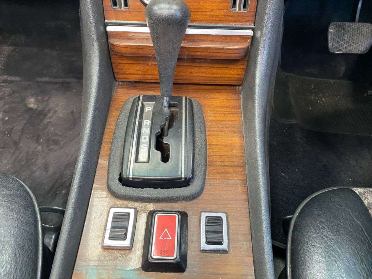 1981 MERCEDES-BENZ SL 1981 MERCEDES-BENZ SL