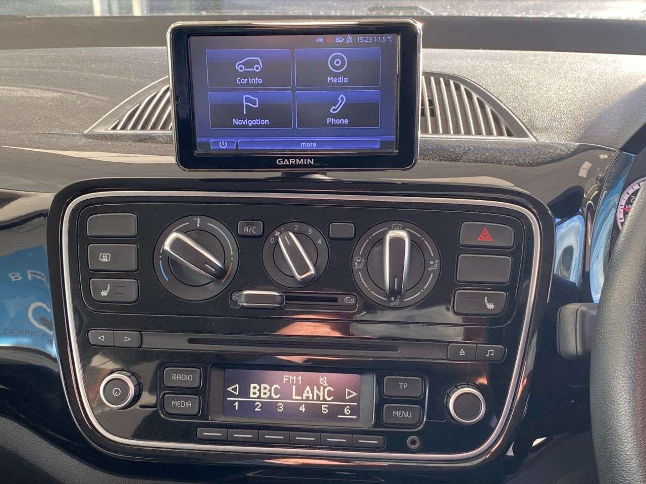 2014 VOLKSWAGEN UP! 2014 VOLKSWAGEN UP!