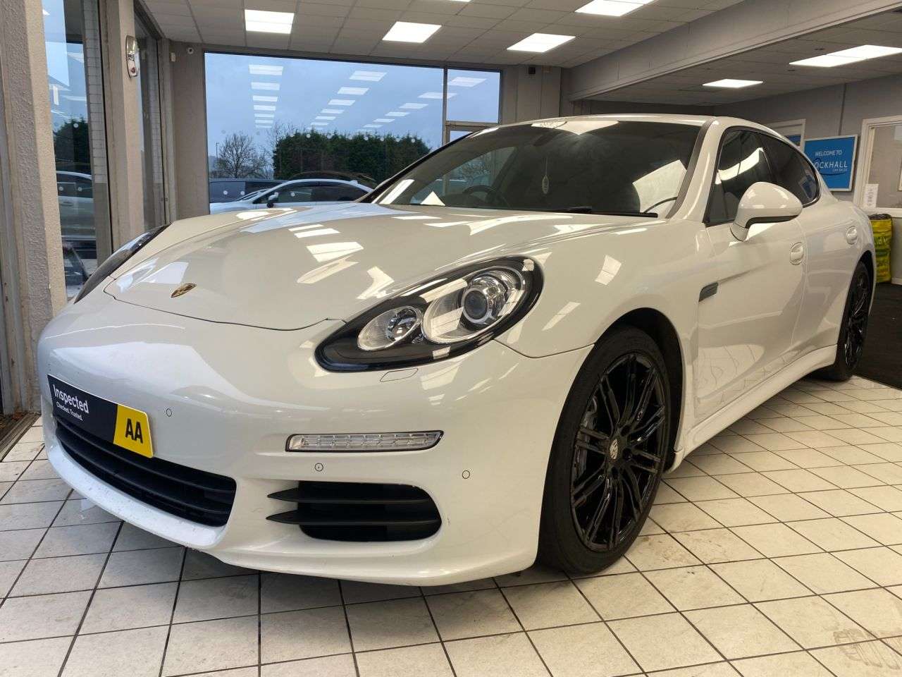 2015 PORSCHE PANAMERA 2015 PORSCHE PANAMERA