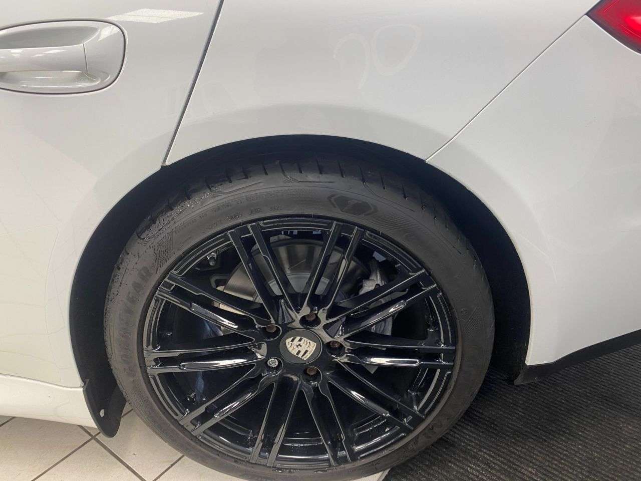 2015 PORSCHE PANAMERA 2015 PORSCHE PANAMERA