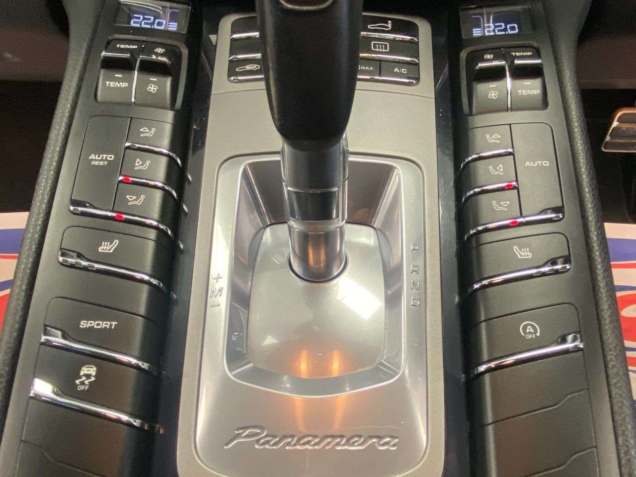 2015 PORSCHE PANAMERA 2015 PORSCHE PANAMERA