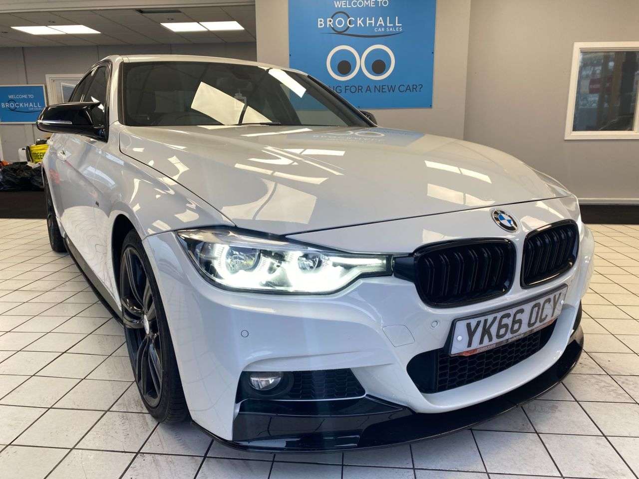 A 0 BMW 3 SERIES 2.0 320d M Sport Saloon 4dr Diesel Auto Euro 6 (s/s) (190 ps) A 0 BMW 3 SERIES 2.0 320d M Sport Saloon 4dr Diesel Auto Euro 6 (s/s) (190 ps)
