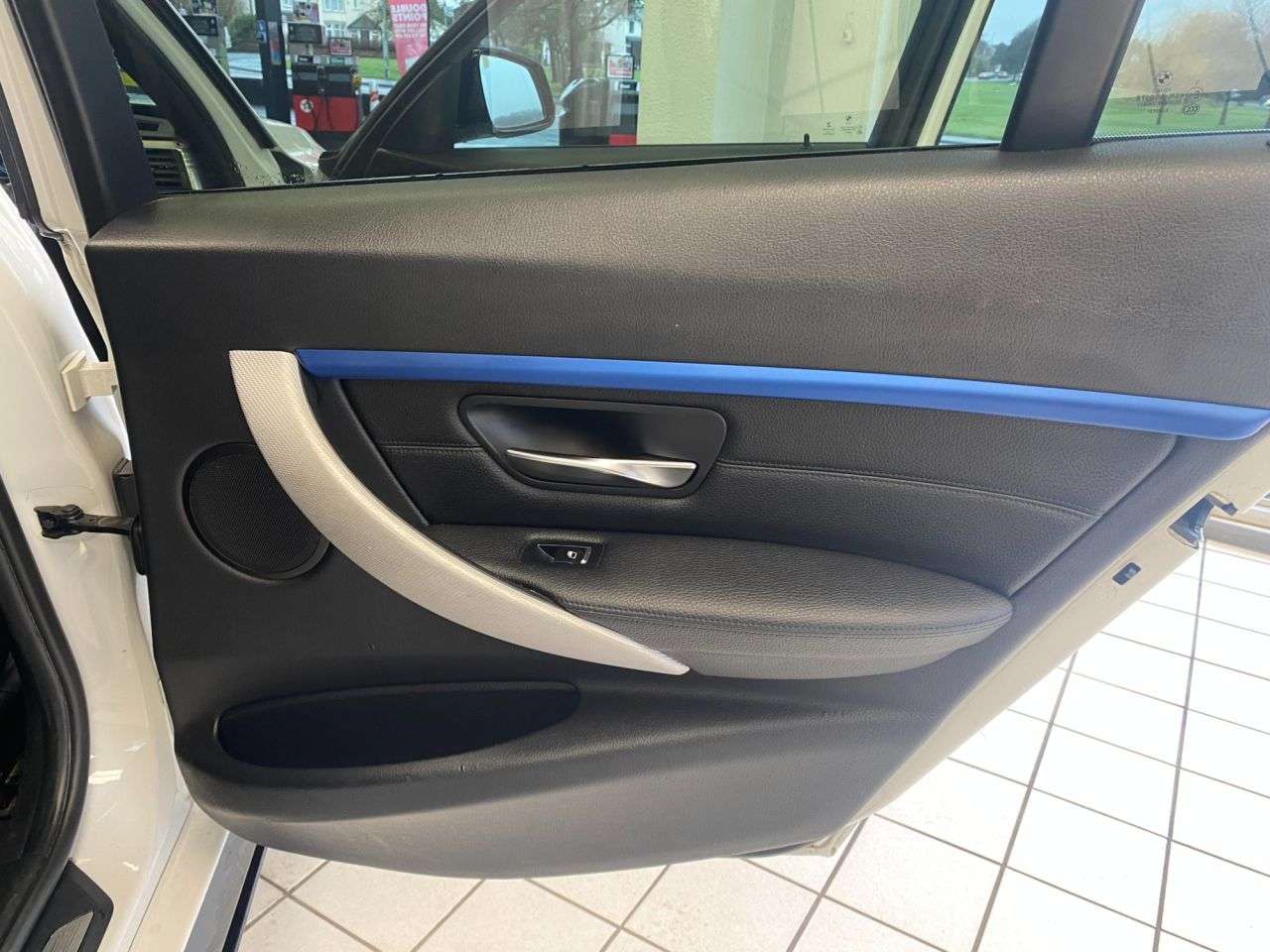 0 BMW 3 SERIES 0 BMW 3 SERIES