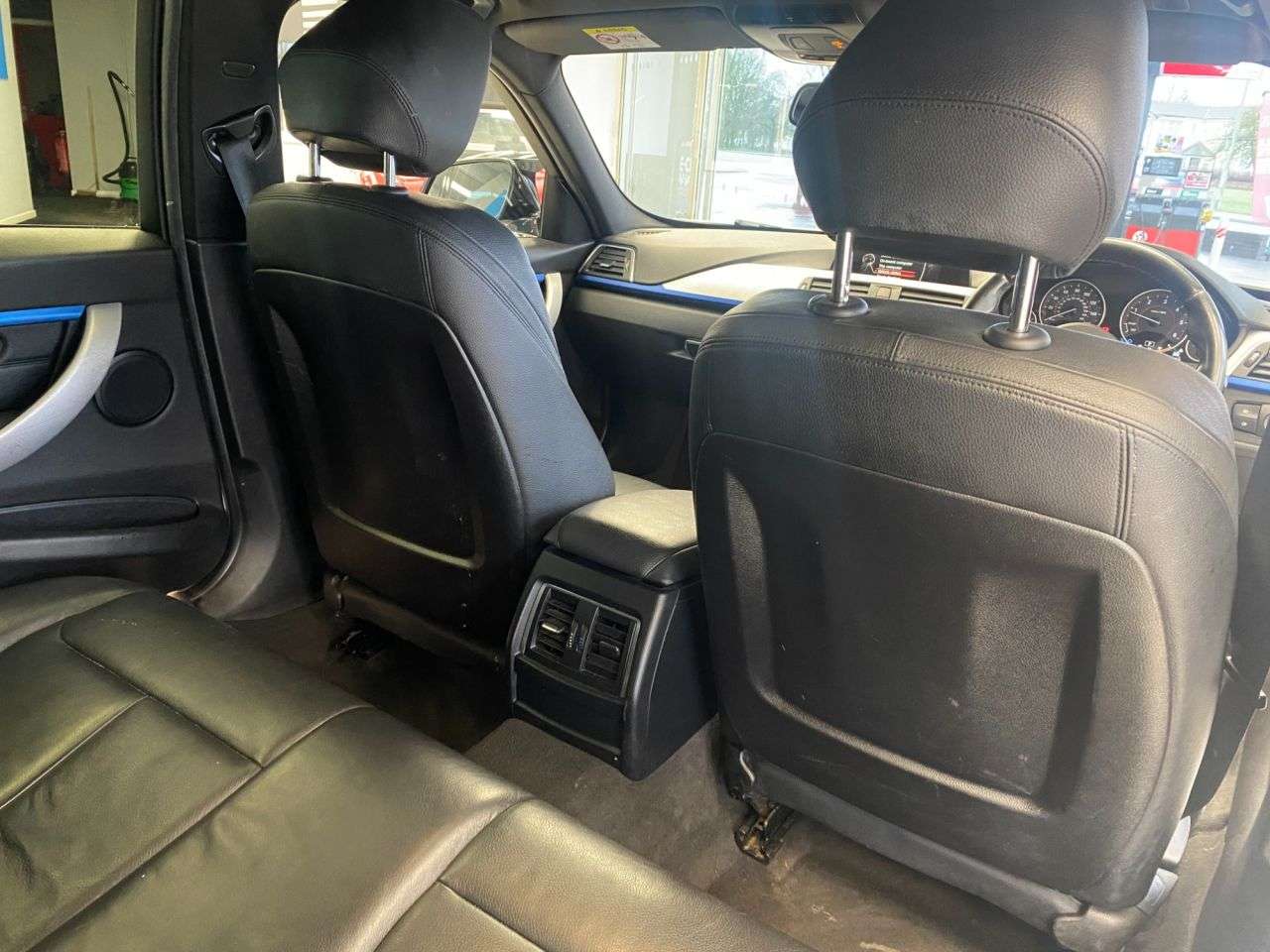 0 BMW 3 SERIES 0 BMW 3 SERIES