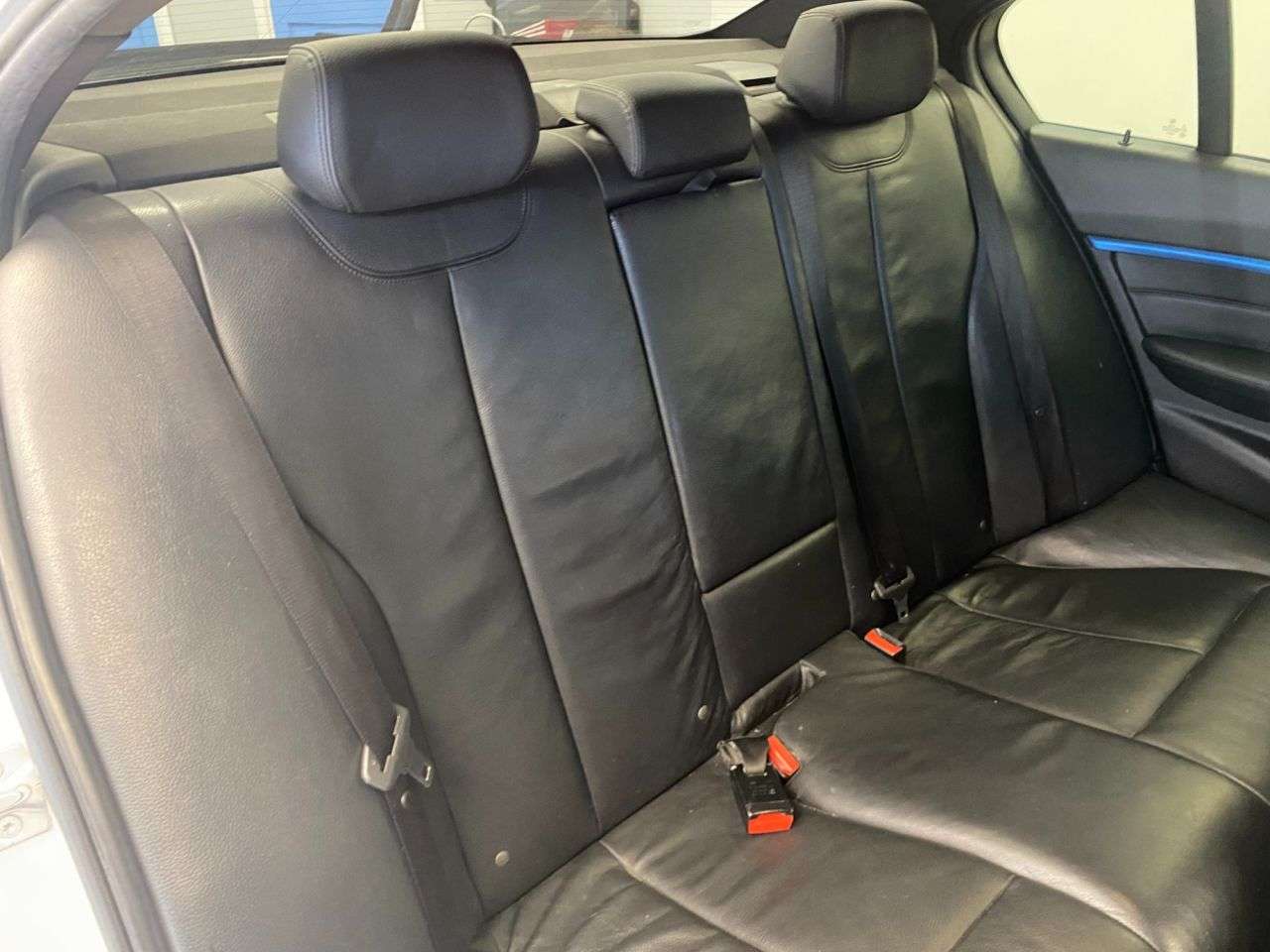 0 BMW 3 SERIES 0 BMW 3 SERIES