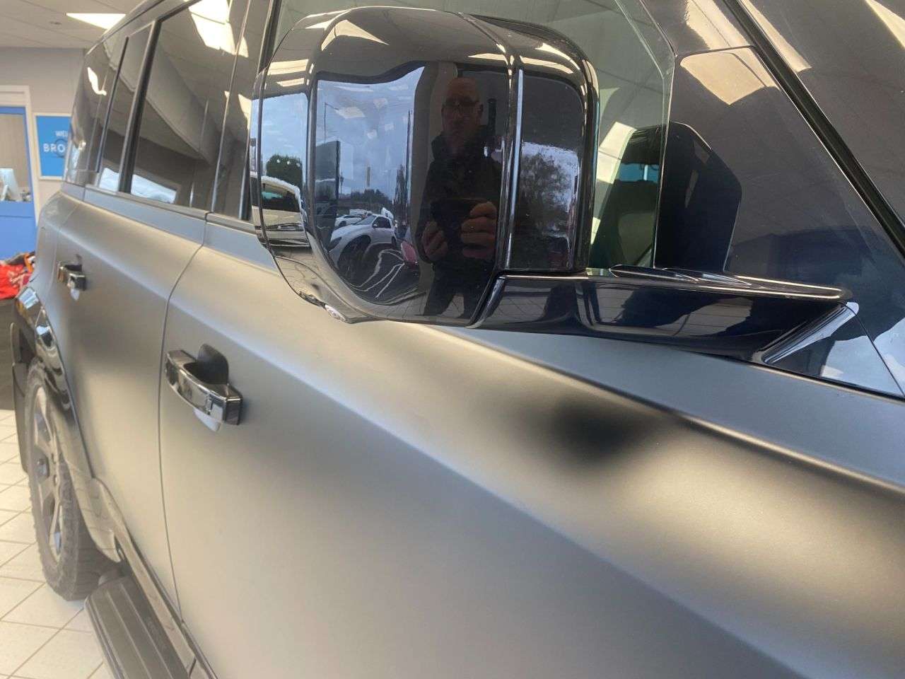 0 LAND ROVER DEFENDER 0 LAND ROVER DEFENDER