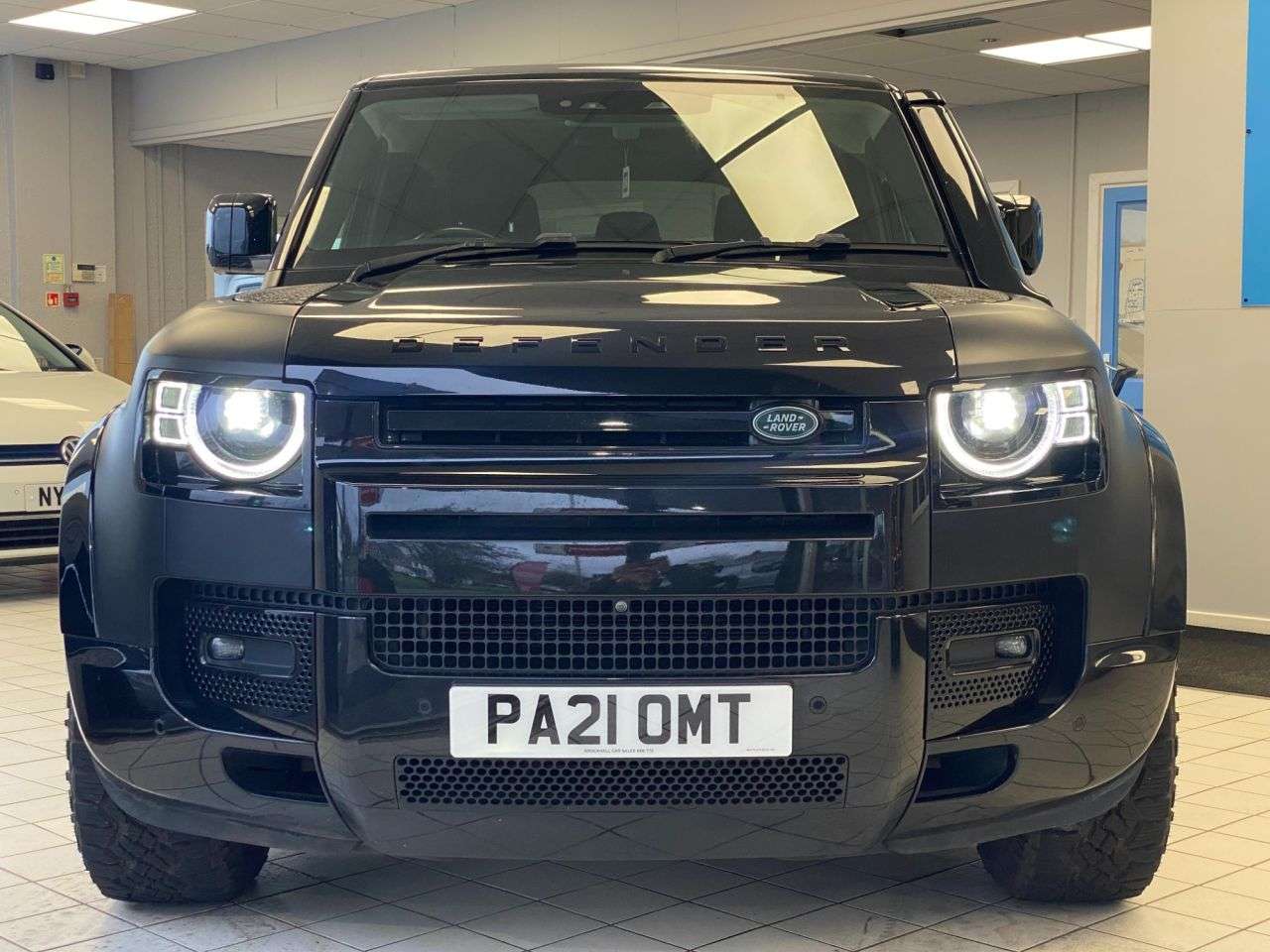 0 LAND ROVER DEFENDER 0 LAND ROVER DEFENDER