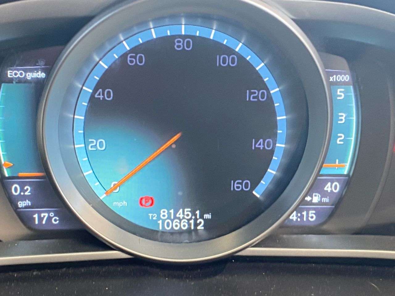 2016 VOLVO V40 2016 VOLVO V40