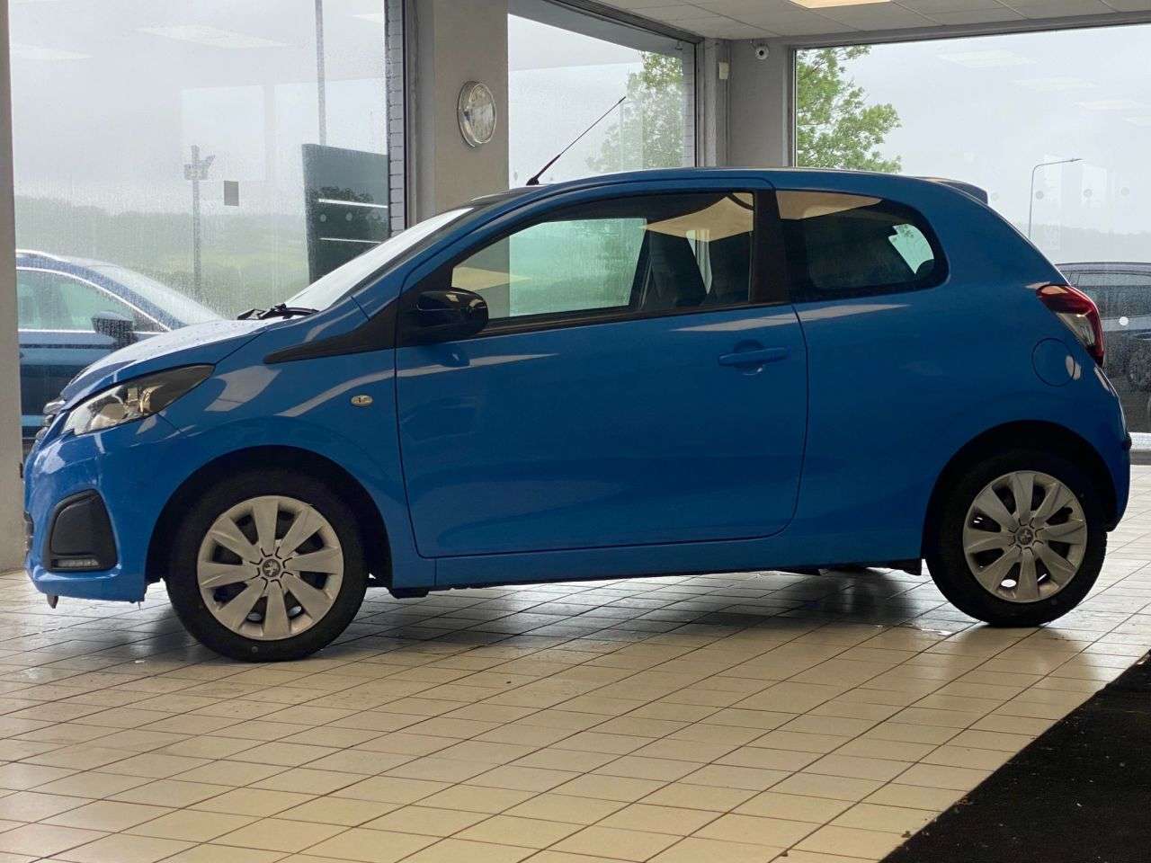 2016 PEUGEOT 108 2016 PEUGEOT 108