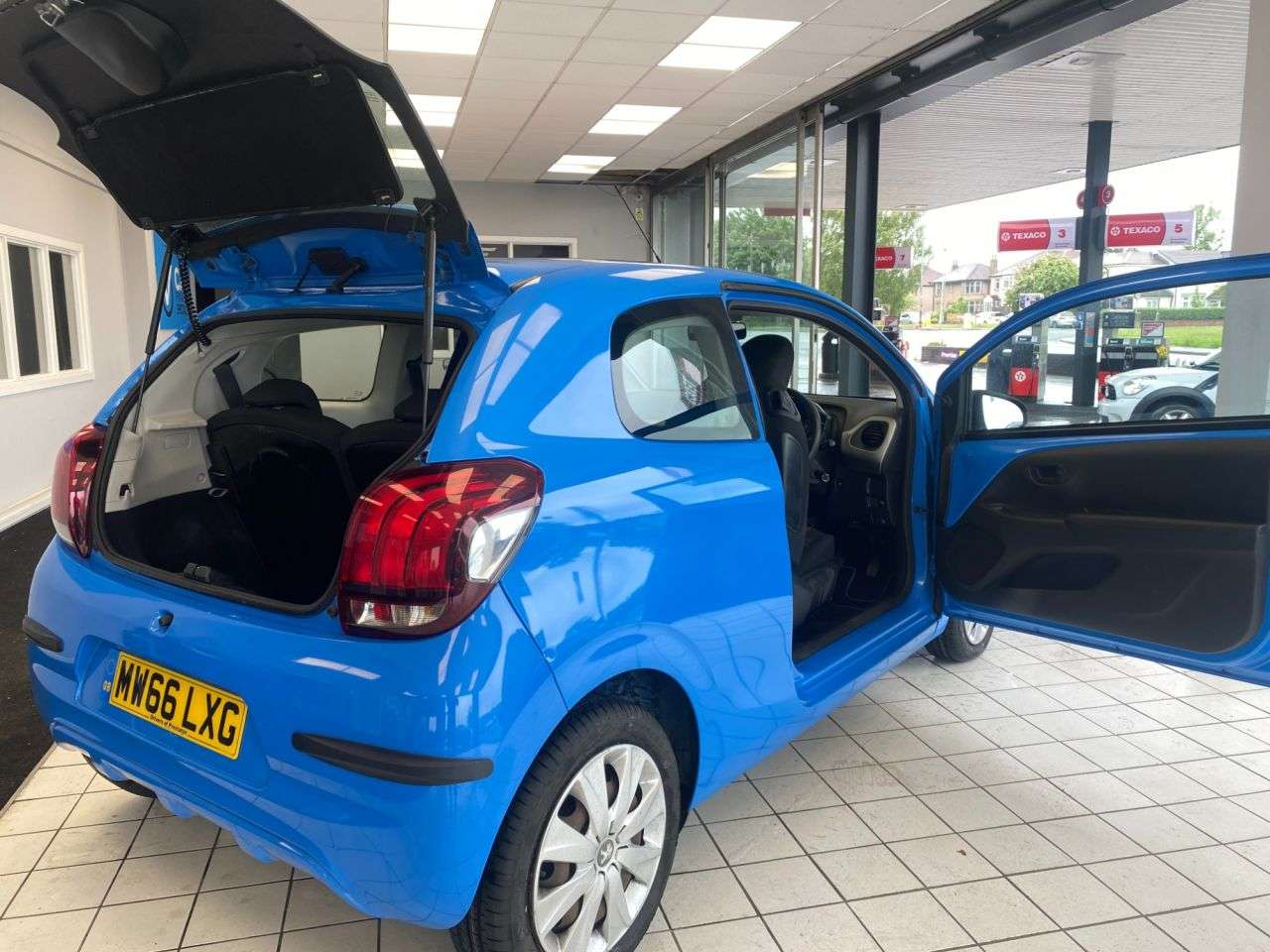2016 PEUGEOT 108 2016 PEUGEOT 108