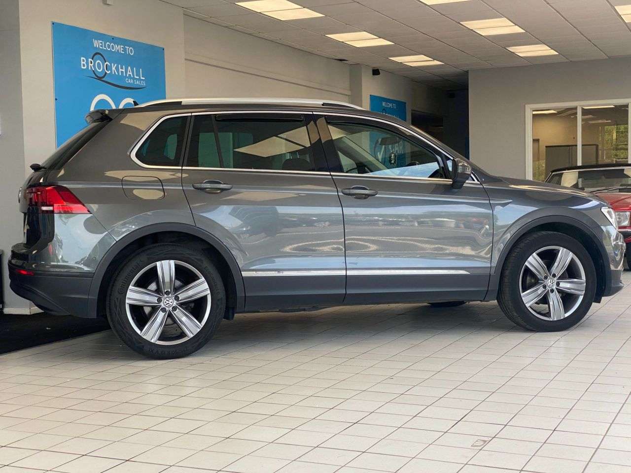 2019 VOLKSWAGEN TIGUAN 2019 VOLKSWAGEN TIGUAN