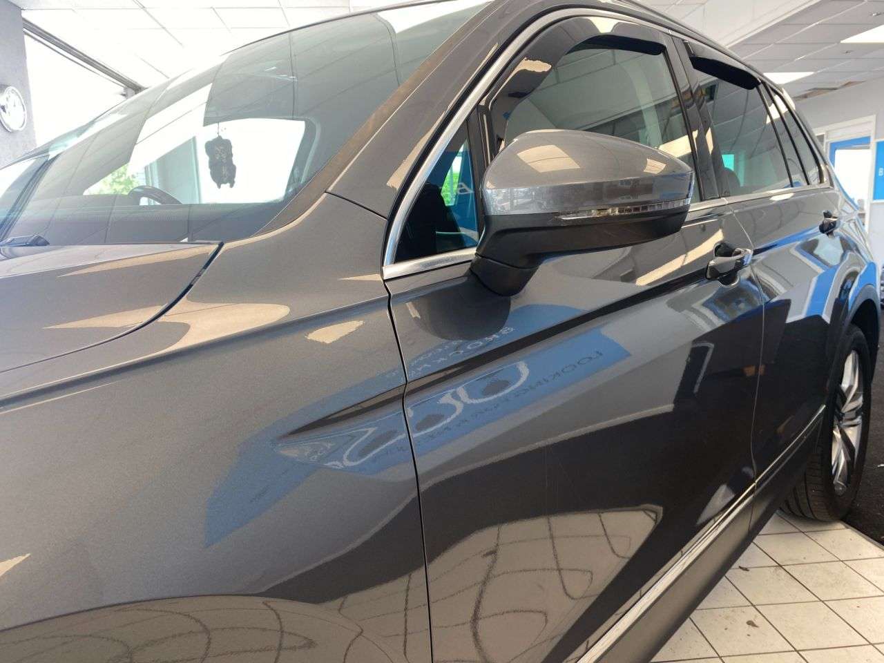 2019 VOLKSWAGEN TIGUAN 2019 VOLKSWAGEN TIGUAN