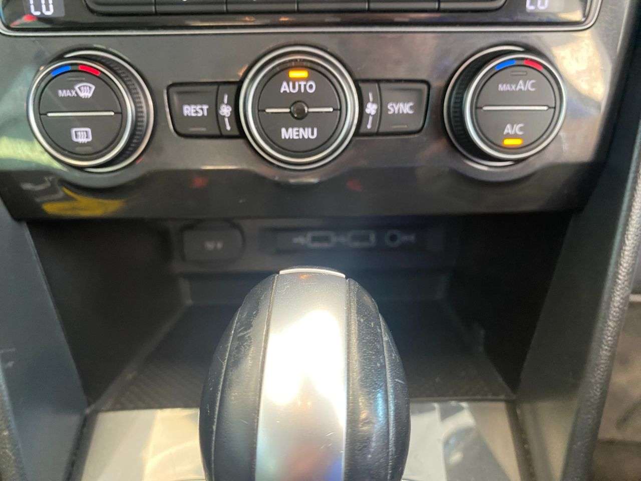 2019 VOLKSWAGEN TIGUAN 2019 VOLKSWAGEN TIGUAN
