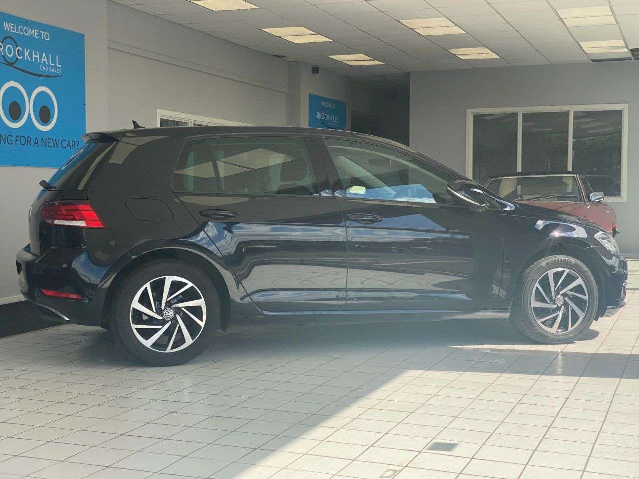 2020 VOLKSWAGEN GOLF 2020 VOLKSWAGEN GOLF
