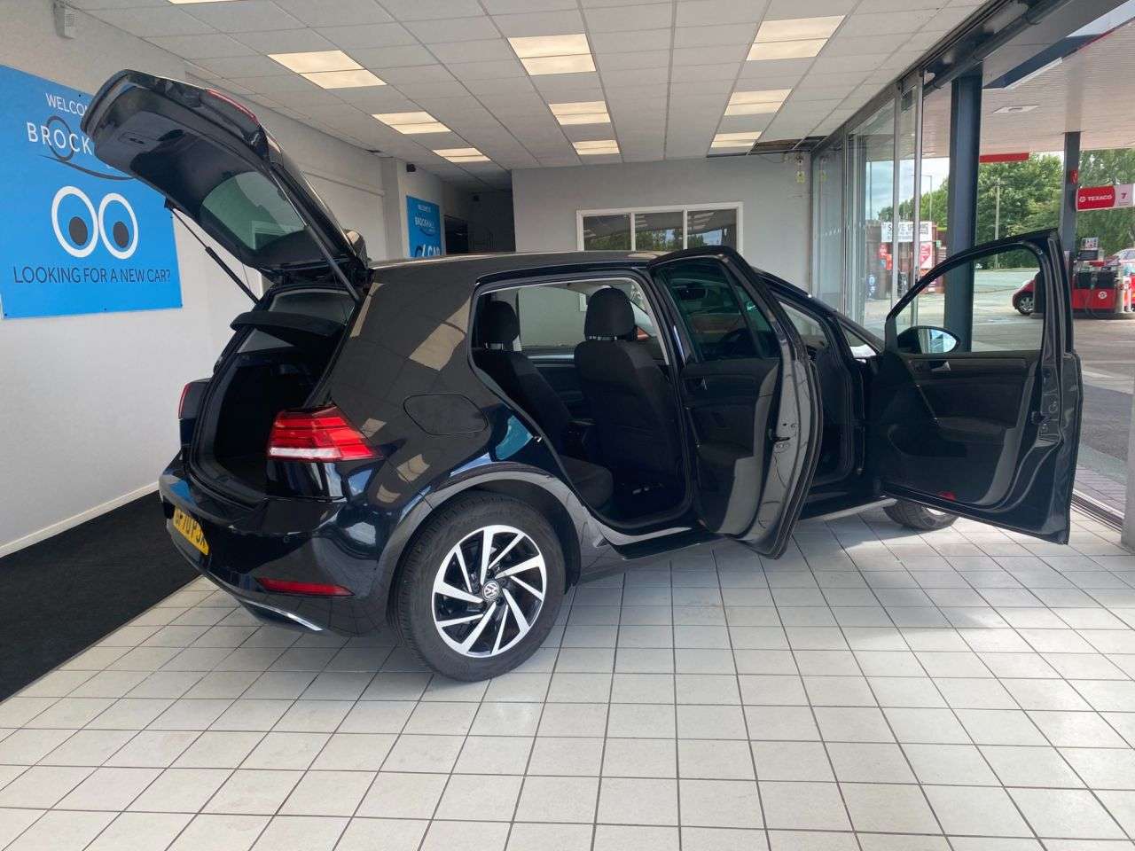 2020 VOLKSWAGEN GOLF 2020 VOLKSWAGEN GOLF