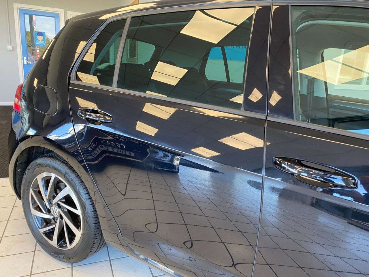 A 2020 VOLKSWAGEN GOLF 1.5 TSI EVO Match Edition Hatchback 5dr Petrol Manual Euro 6 (s/s) (150 ps) A 2020 VOLKSWAGEN GOLF 1.5 TSI EVO Match Edition Hatchback 5dr Petrol Manual Euro 6 (s/s) (150 ps)