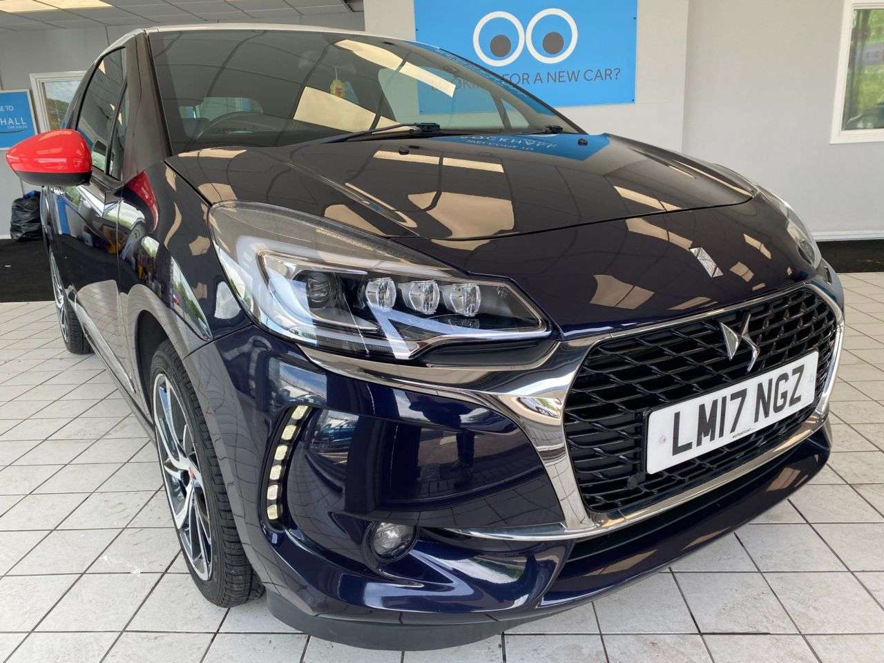 A 2017 DS AUTOMOBILES DS 3 1.2 PureTech Ines de la Fressange Hatchback 3dr Petrol Manual Euro 6 (s/s) A 2017 DS AUTOMOBILES DS 3 1.2 PureTech Ines de la Fressange Hatchback 3dr Petrol Manual Euro 6 (s/s)