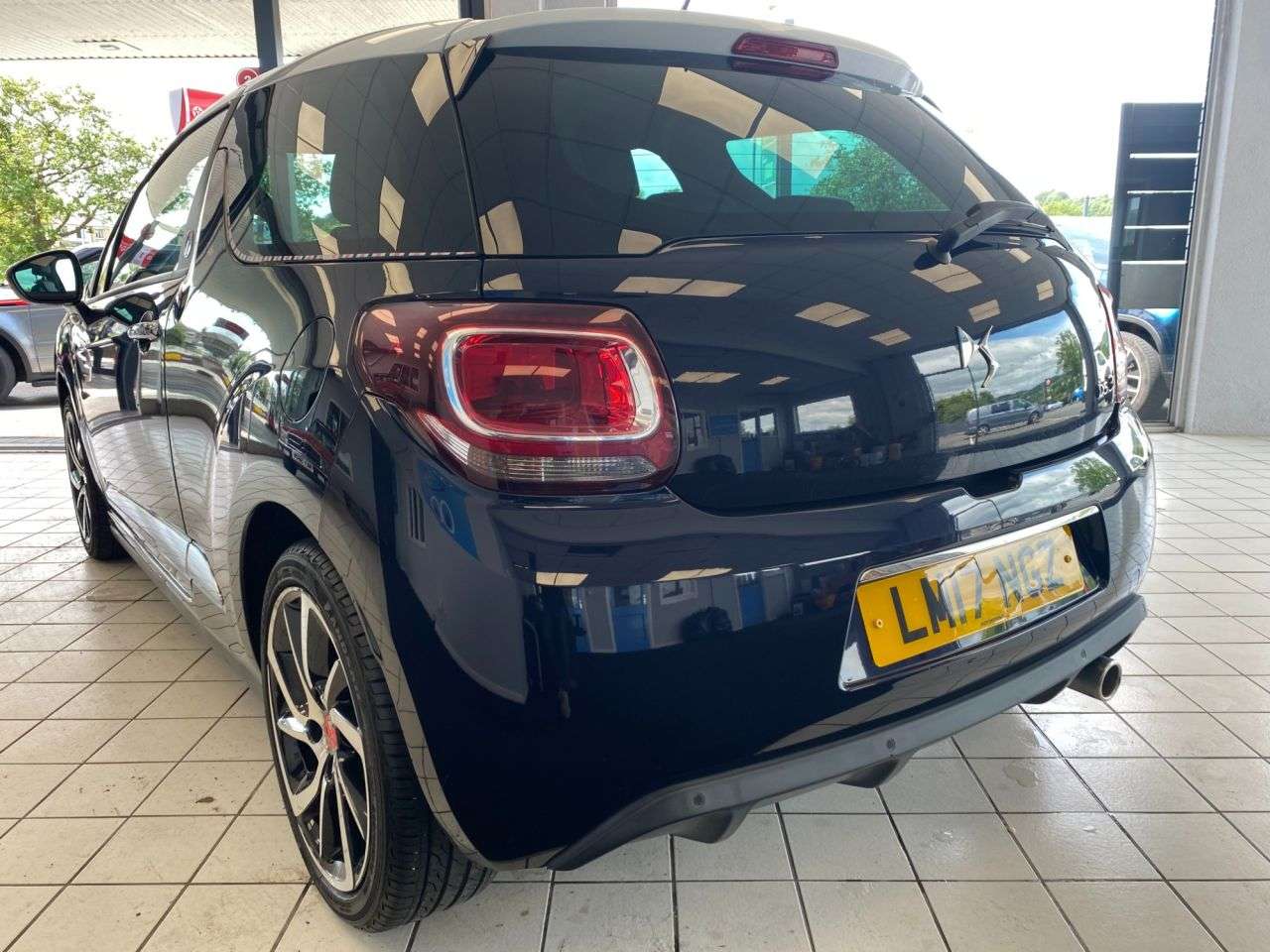 2017 DS AUTOMOBILES DS 3 2017 DS AUTOMOBILES DS 3