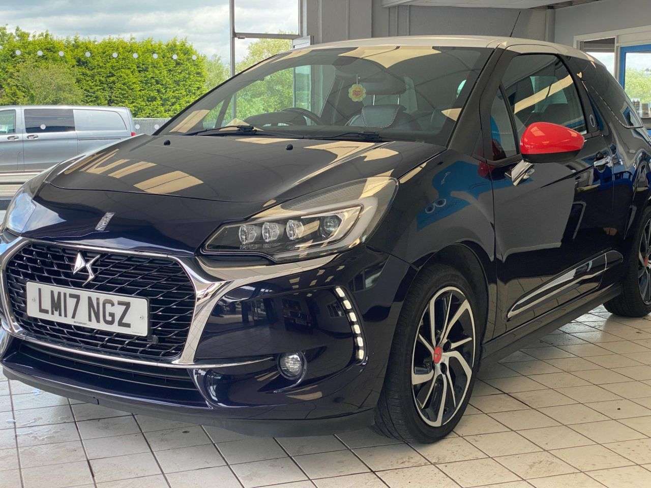 2017 DS AUTOMOBILES DS 3 2017 DS AUTOMOBILES DS 3